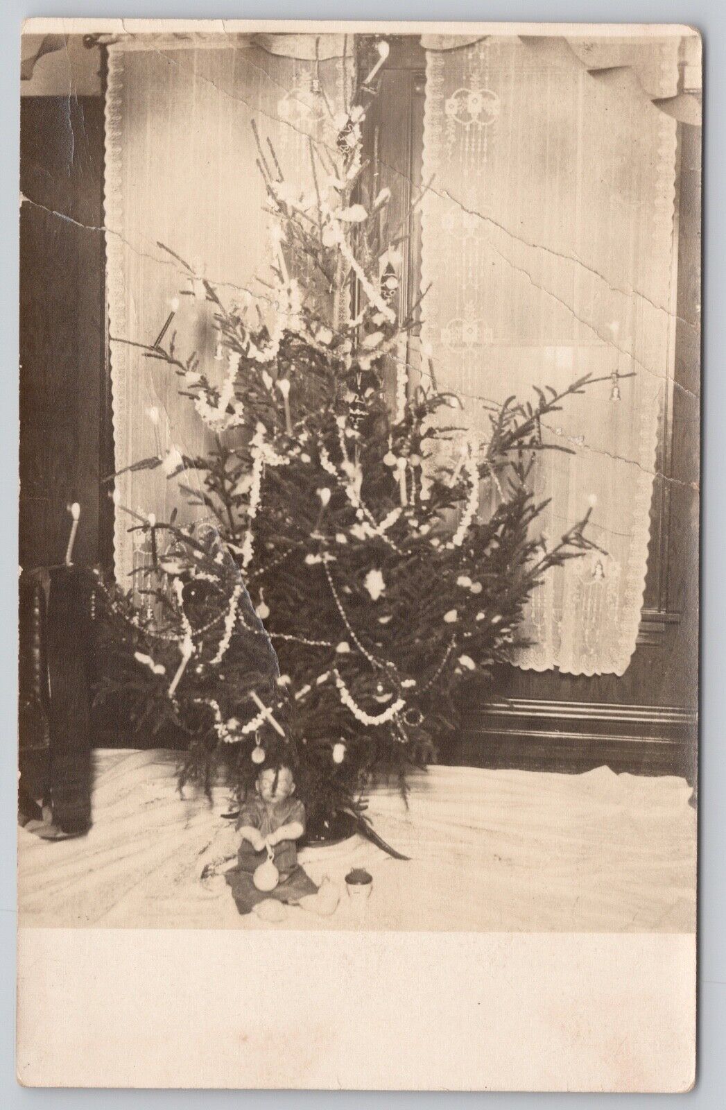 VINTAGE CHRISTMAS TREE W/ POPCORN STRING & CANDLES, c. 1910s CHICAGO POSTCARD