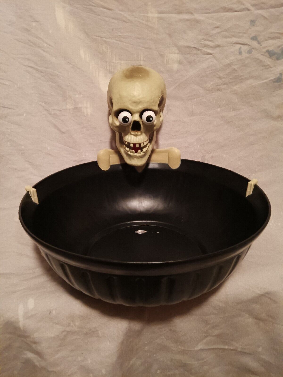 Rare Gemmy Animated Halloween Eyes Pop Speaks Skeleton Skull Candy Bowl