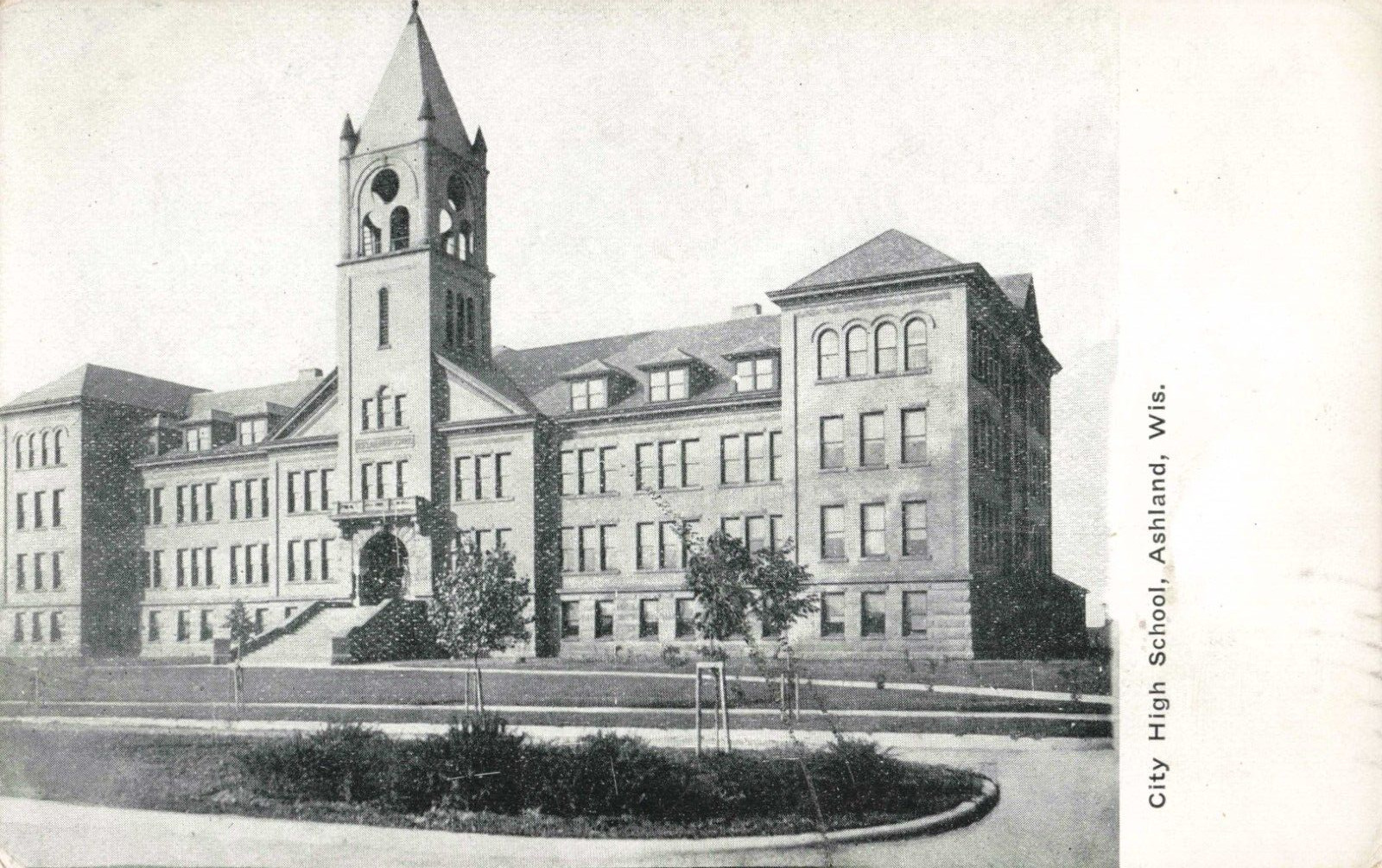 Ashland WI Wisconsin, City High School Building, Vintage Postcard
