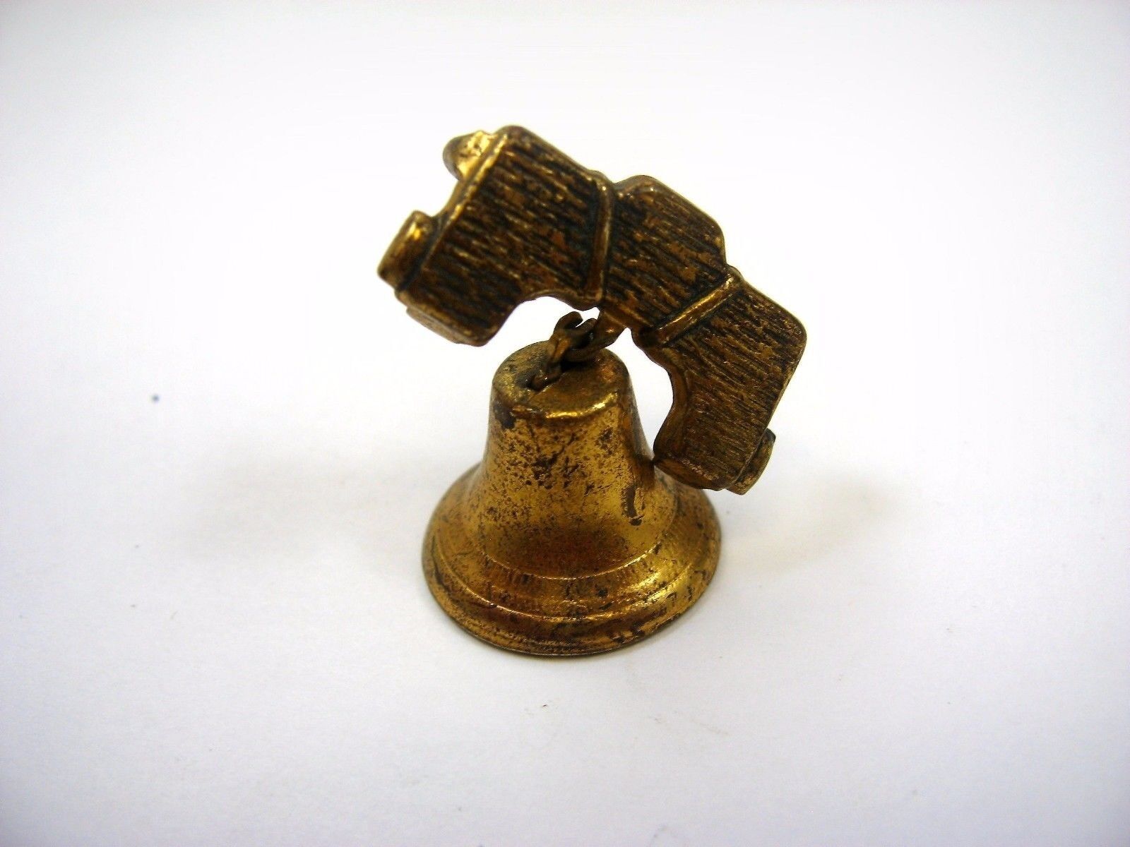 Vintage Collectible Pin: Liberty Bell 