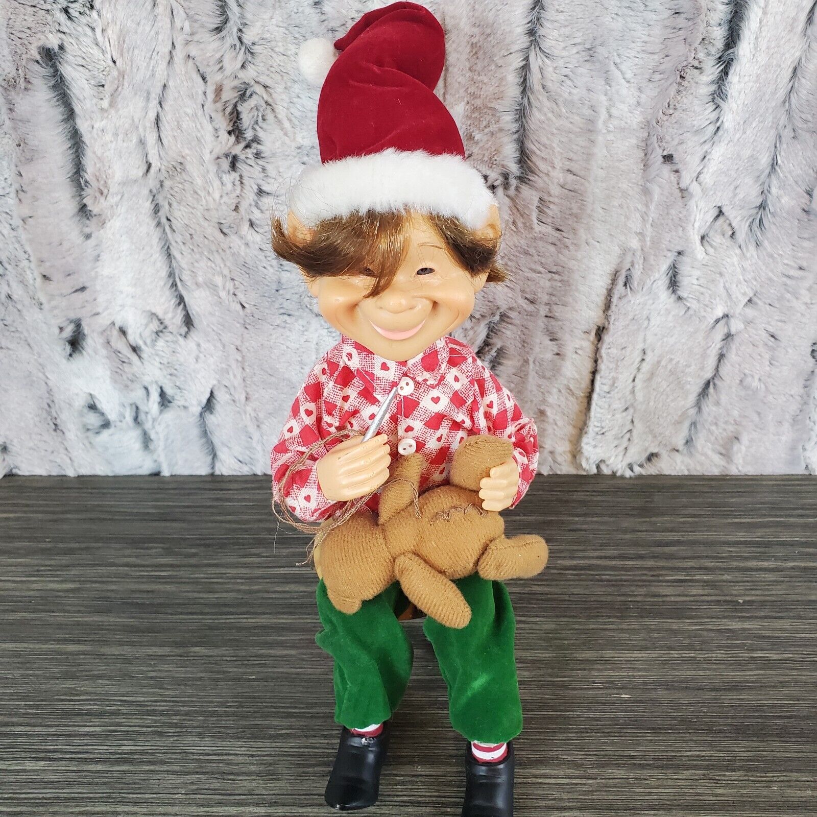 Christmas Elf Doll Figurine - Toymaker Sitting Santa\'s Workshop Helper READ SEE
