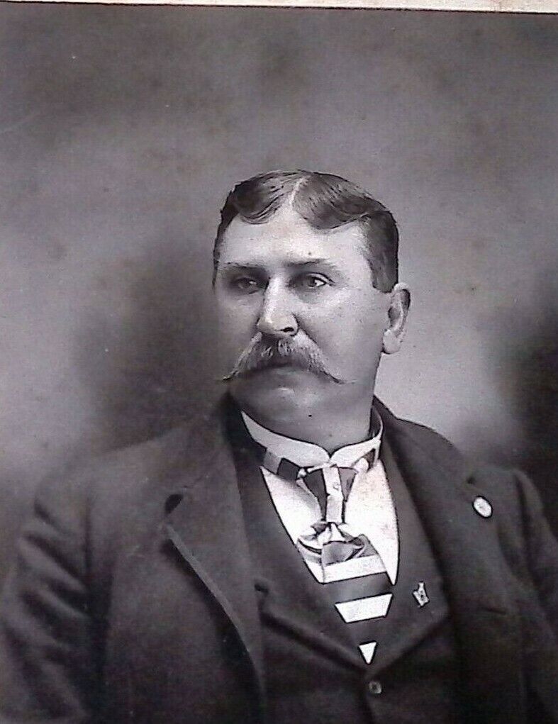 C.1900 Cabinet Card Norwalk, OH Handsome Man W Free Mason Pin Big Mustache C218