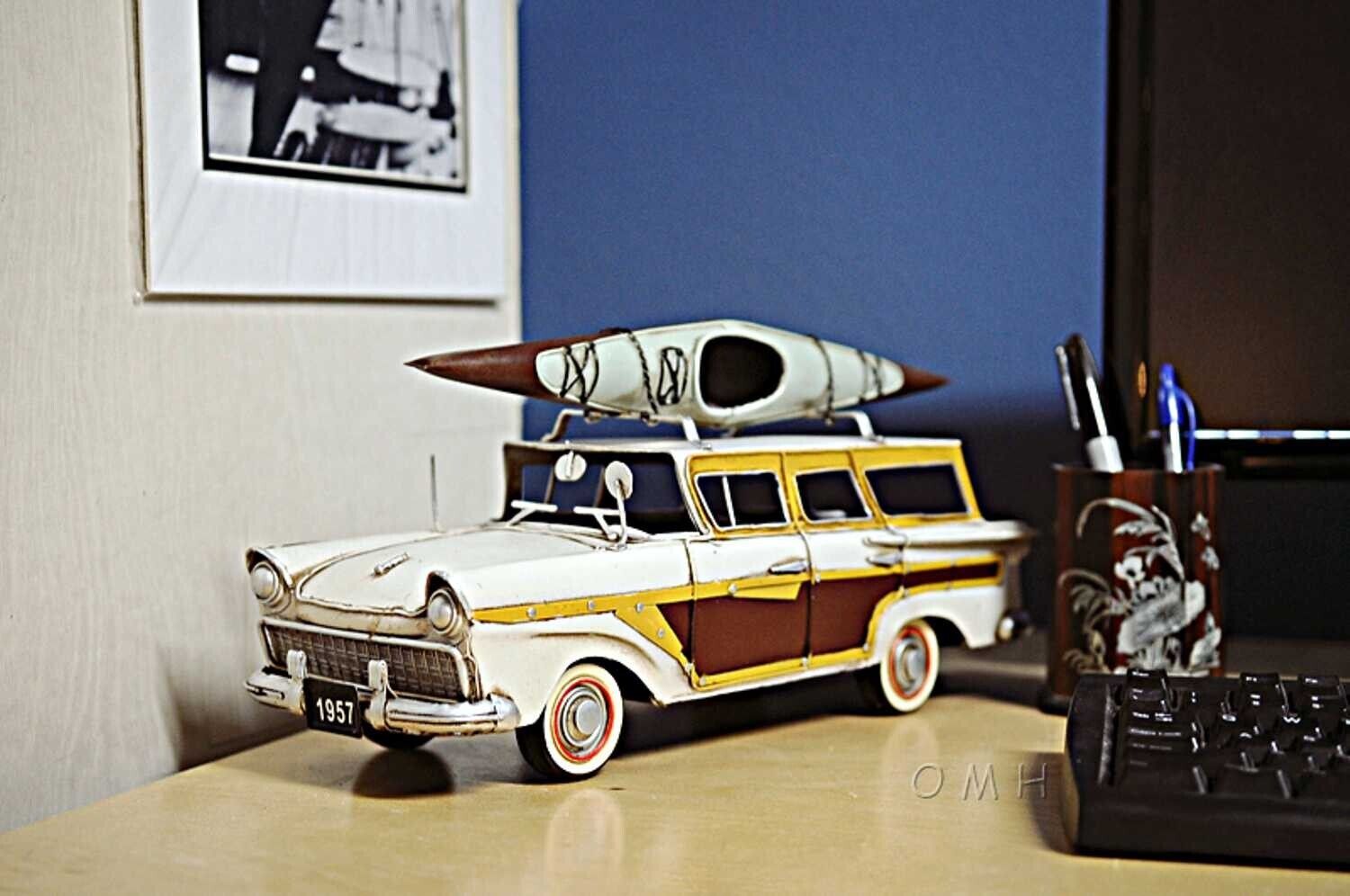 Model - Fords Woody-Look Country Squire