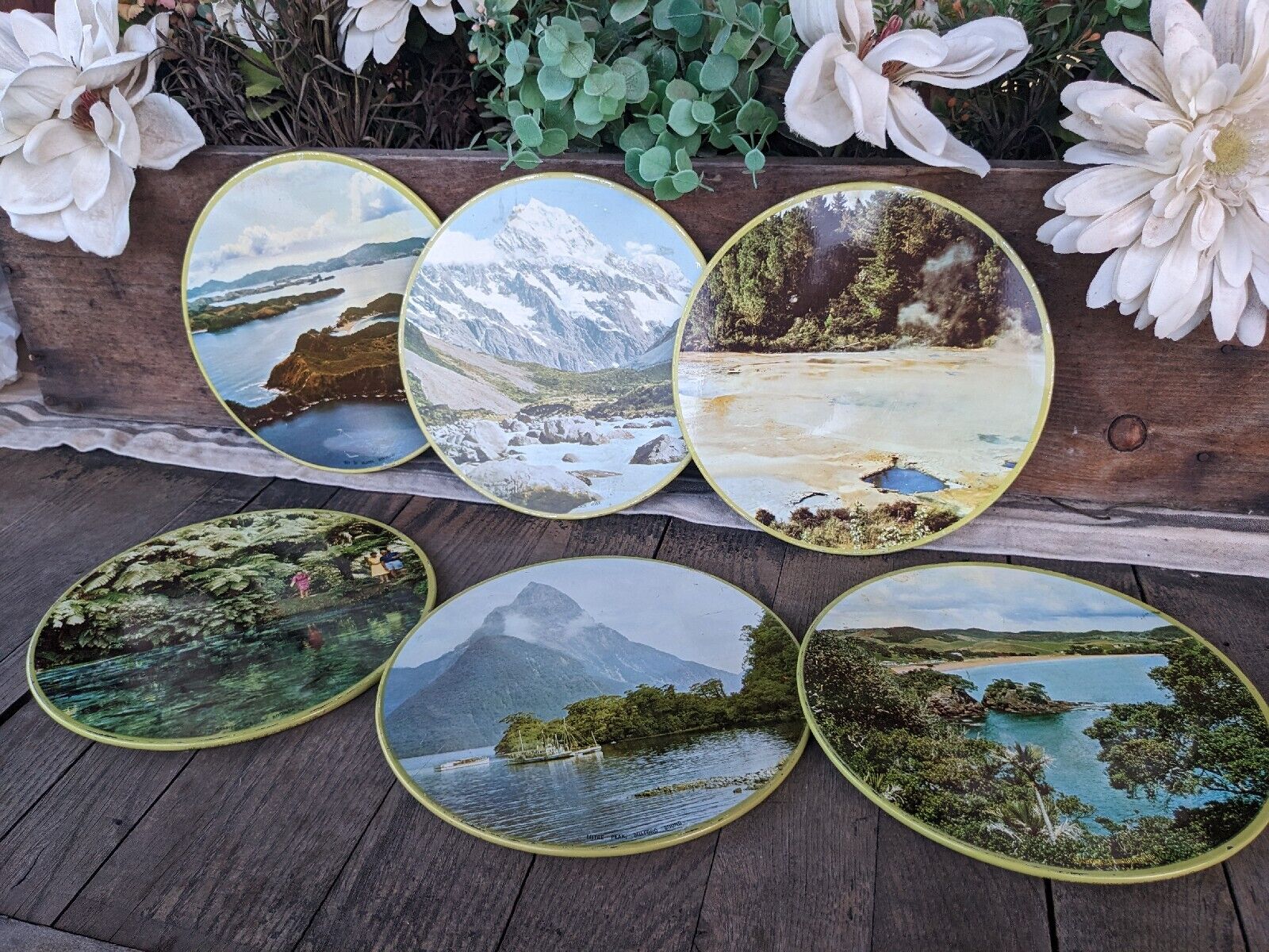 Vintage Views of New Zealand Hot Plates
