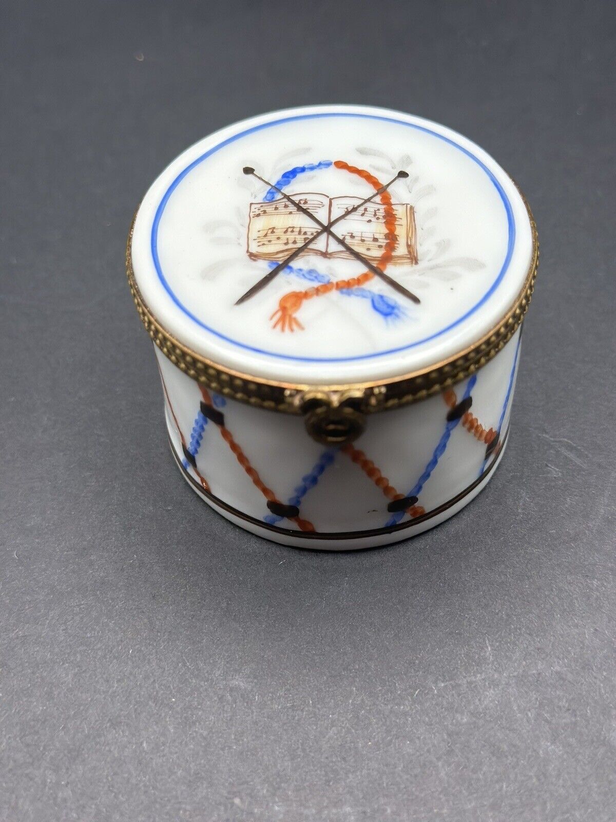 Limoges France  DRUM SHEET MUSIC ROCHARD Peint Main Hand Painted Trinket Box