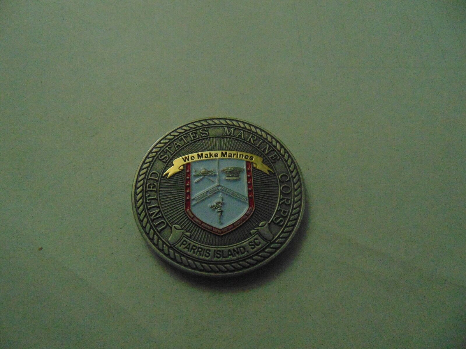 CHALLENGE COIN UNITED STATES MARINE CORPS PARRIS ISLAND, SC 2011 USAG LEVEL 5-10