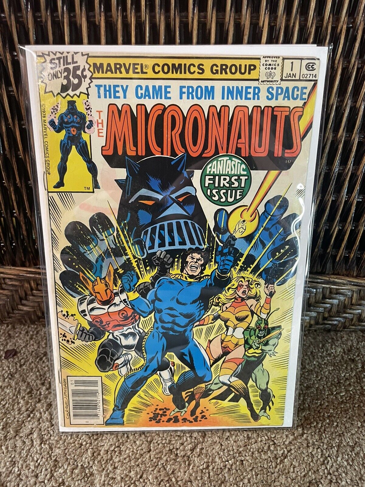 MICRONAUTS #1 1979 1st team appearance of Micronauts Mid-grade Reader