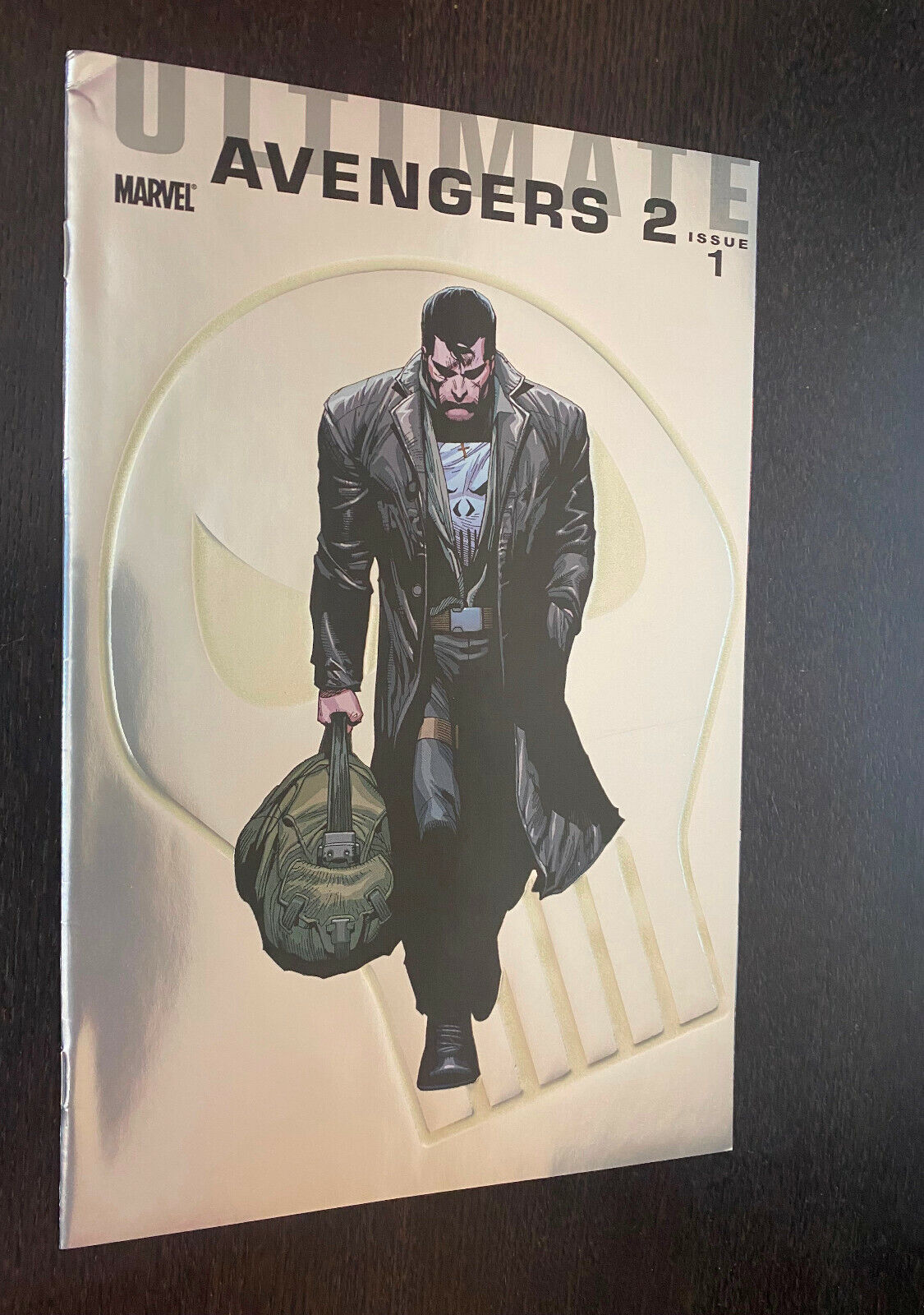 ULTIMATE AVENGERS 2 #1 (Marvel Comics 2010) -- Punisher Silver Foil VARIANT VF-