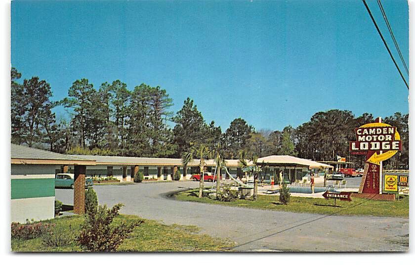 Georgia-Kingsland-Camden Motor Lodge-Motel-Sign-Swimming Pool-Vintage Postcard
