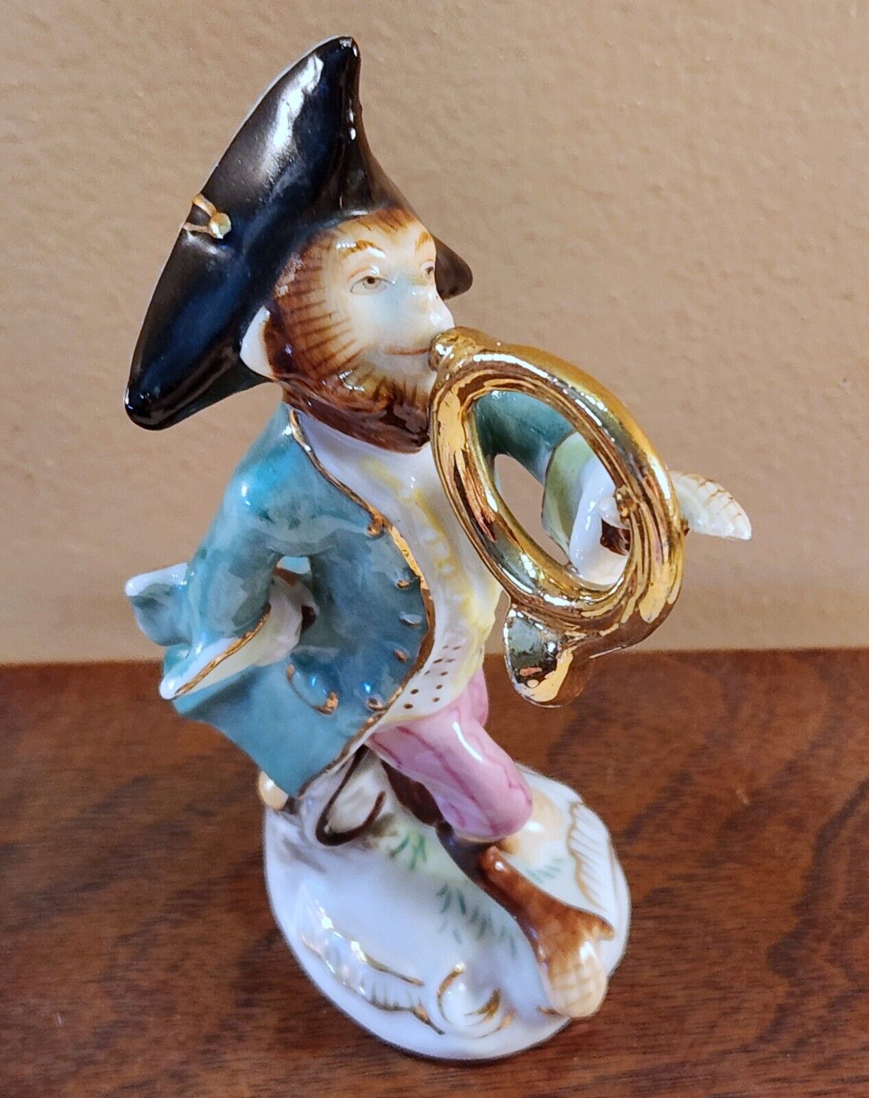 ANTIQUE ALFRED VOIGT SITZENDORF BAND MONKEY WITH FRENCH HORN