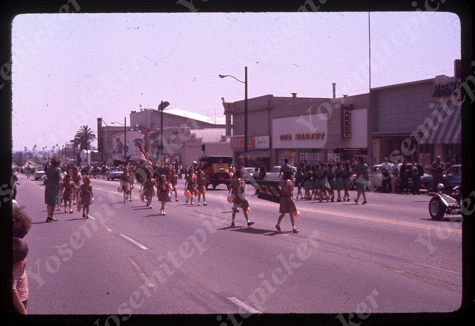 sl70  Original slide 1960's Rialto Calif parade 708a