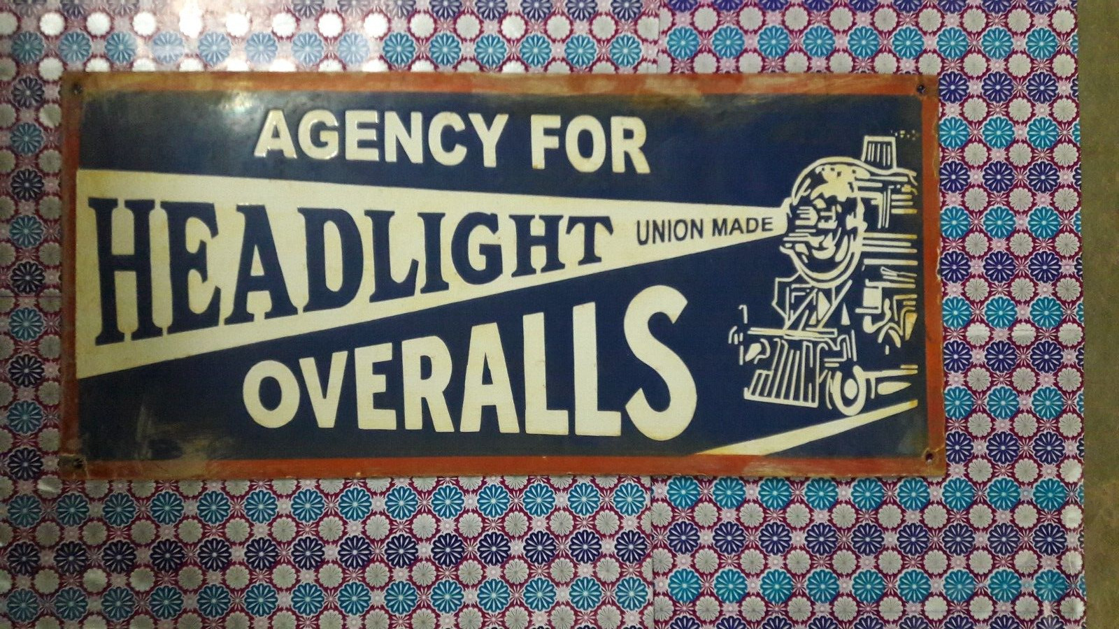 PORCELAIN UNION MADE HEADLIGHT ENAMEL SIGN 36X18 INCHES
