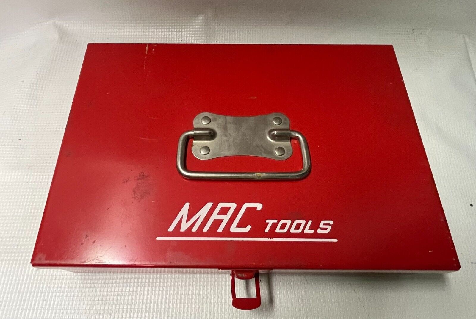 Vintage Mac Tools Portable Tool Box Metal Case Approximately 9\