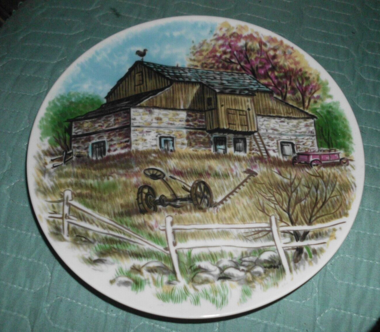 Decorative collector plate made in Japan  (old Barn)