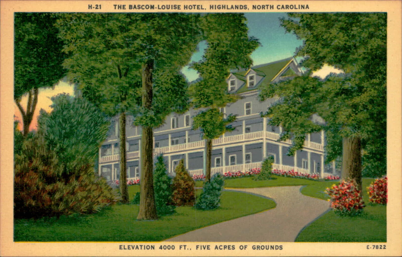 Postcard: H-21 THE BASCOM-LOUISE HOTEL, HIGHLANDS, NORTH CAROLINA A WO