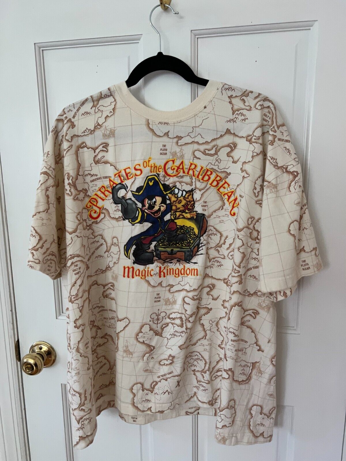 Rare Vintage 90s Mickey Mouse Pirates of the Caribbean Attraction Map Shirt NWOT