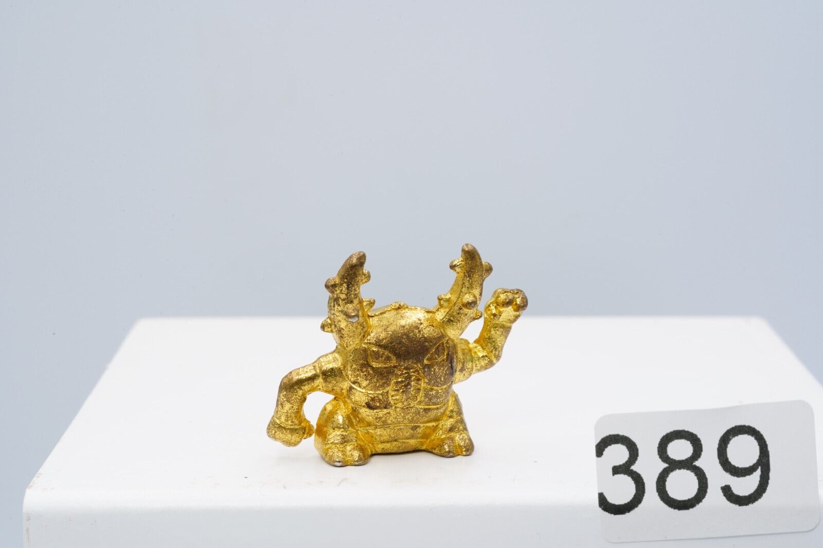 Pinsir Gold  Metal collection CGTSJ. POKEMON CENTER  Pokemon Figure *as photo*