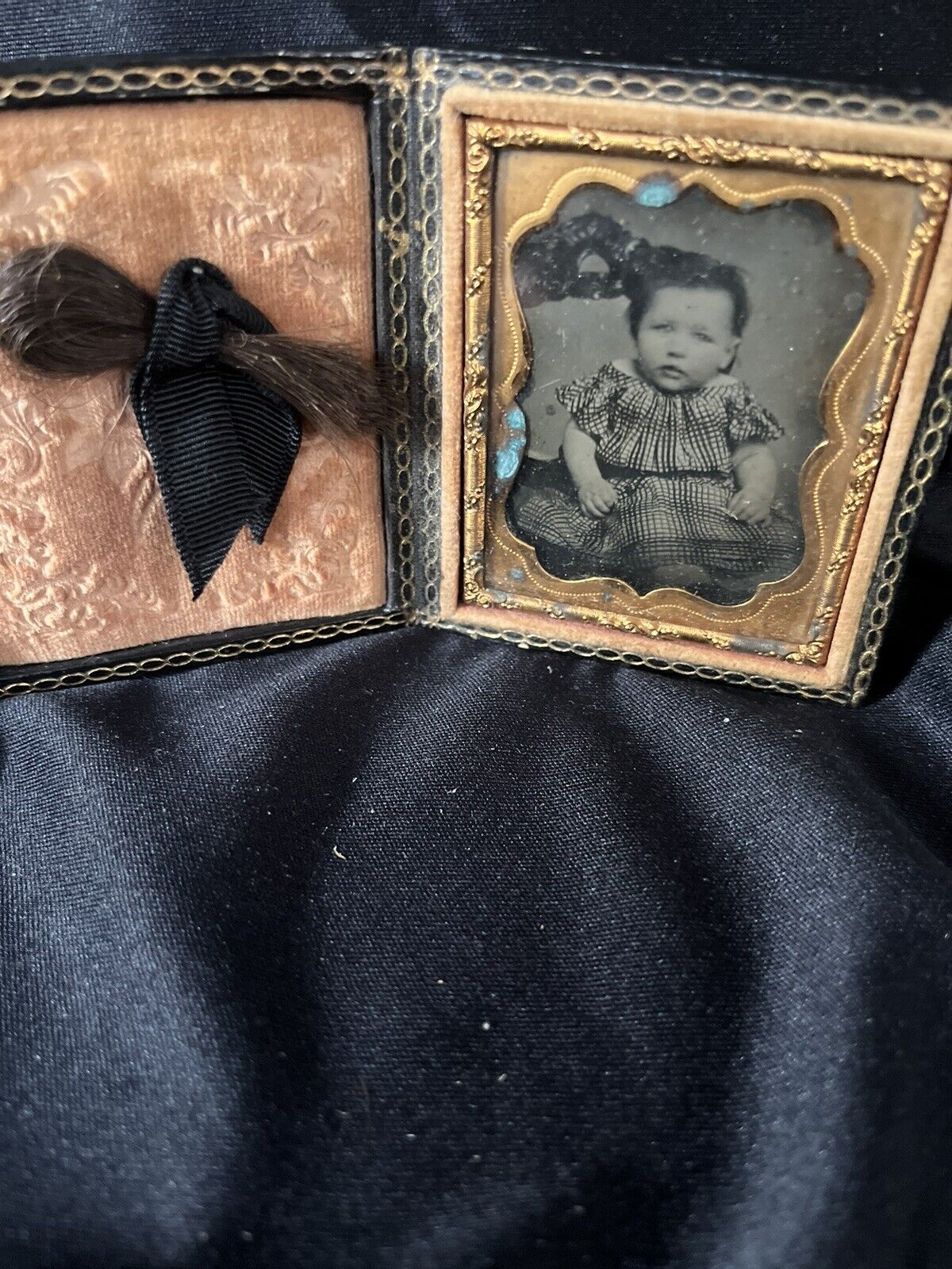 Victorian Dag Little Baby with Lock Of Hair 1800s Memento Mori Hair Art Mourning