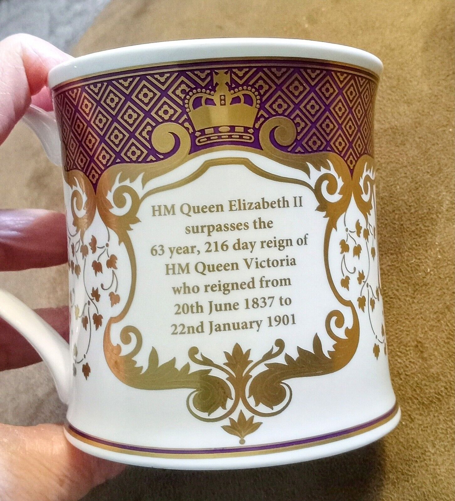 Dunoon HM Queen Elizabeth II Longest Reigning Monarch Commemorative Mug Cup