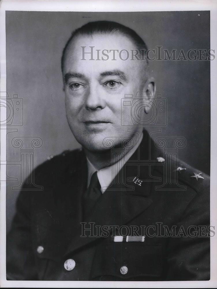 1955 Press Photo Major General Kenner Hertford