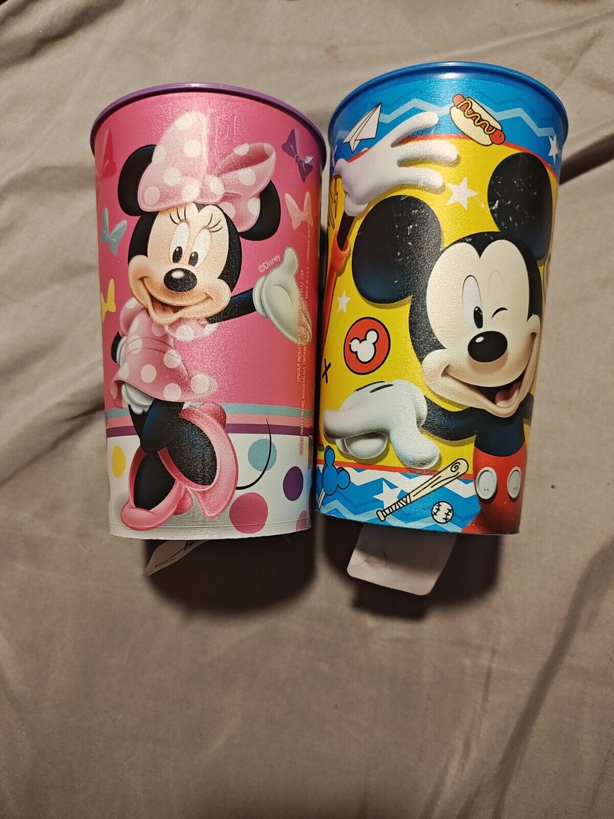 vintage Disney plastic cups X2 Minnie And Mickey Mouse Goofy Donald Duck 