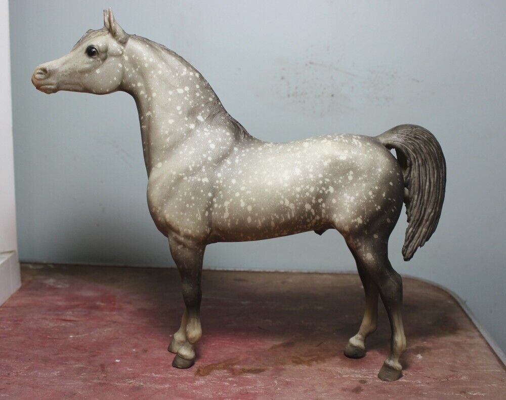 Breyer 213 Dapple Gray Proud Arabian Stallion PAS