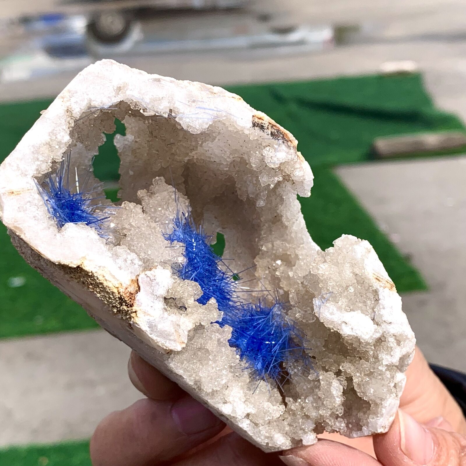 219G Rare Moroccan blue magnesite and quartz crystal coexisting specimen