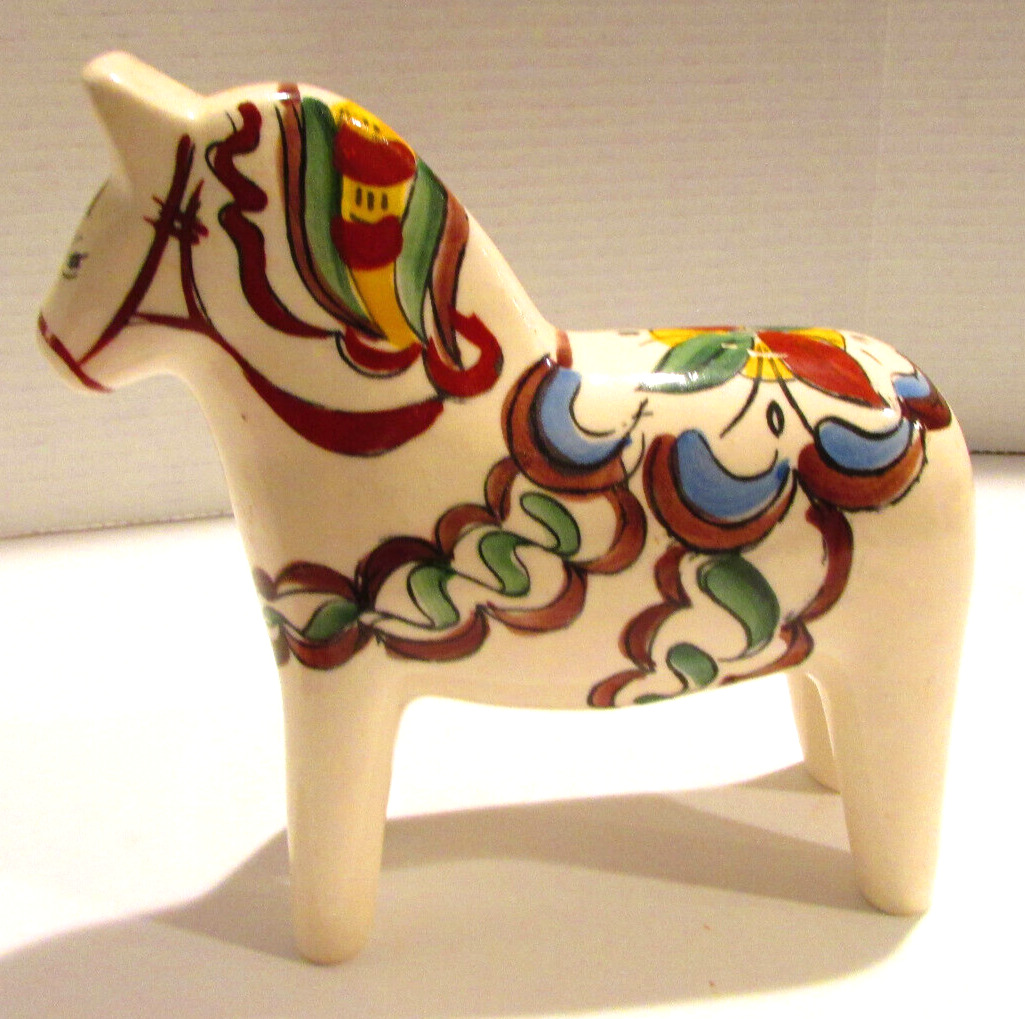 Scandia Dala Horse Figurine Ceramic Hand Painted Brazil 7\