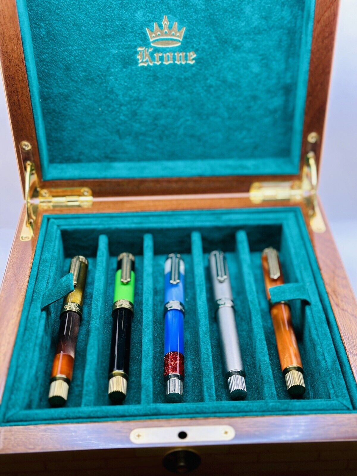 KRONE Limited Edition Rollerball Pens  Wizard of Oz, Set of 5. (5/88).