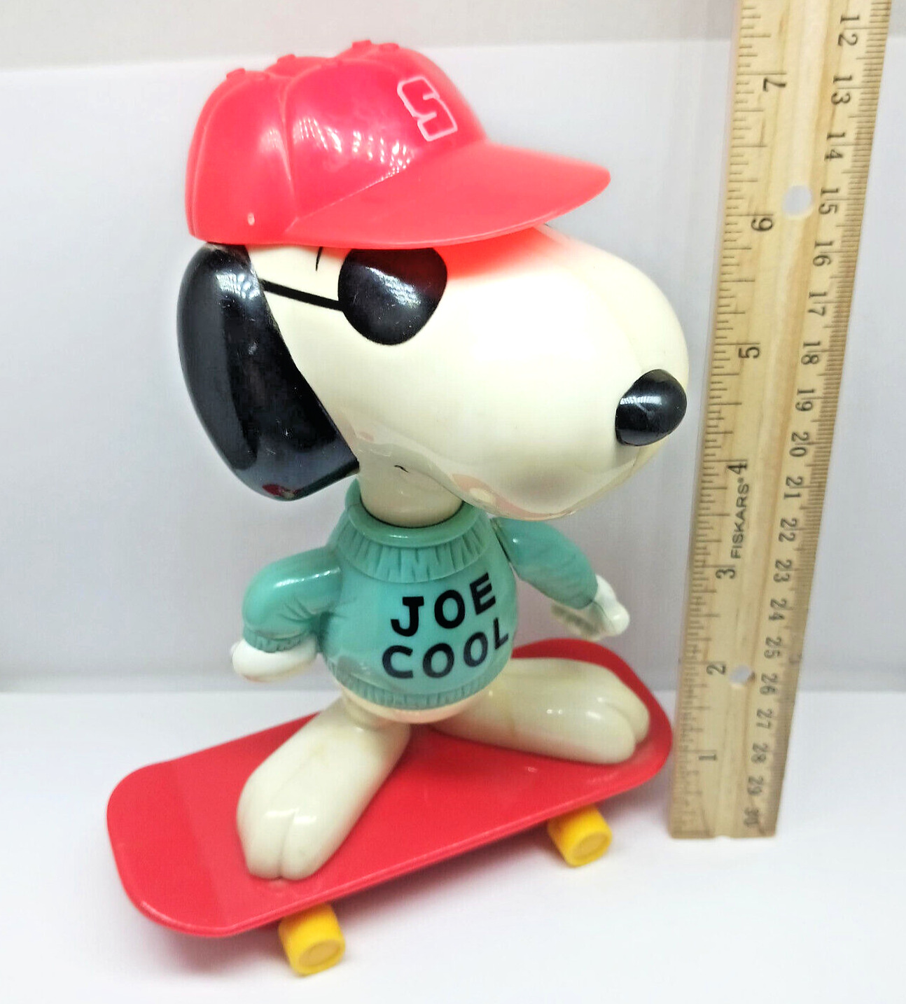 Joe Cool Snoopy Skateboard McDonald\'s Happy Meal Connect A Snoopy Happy Meal