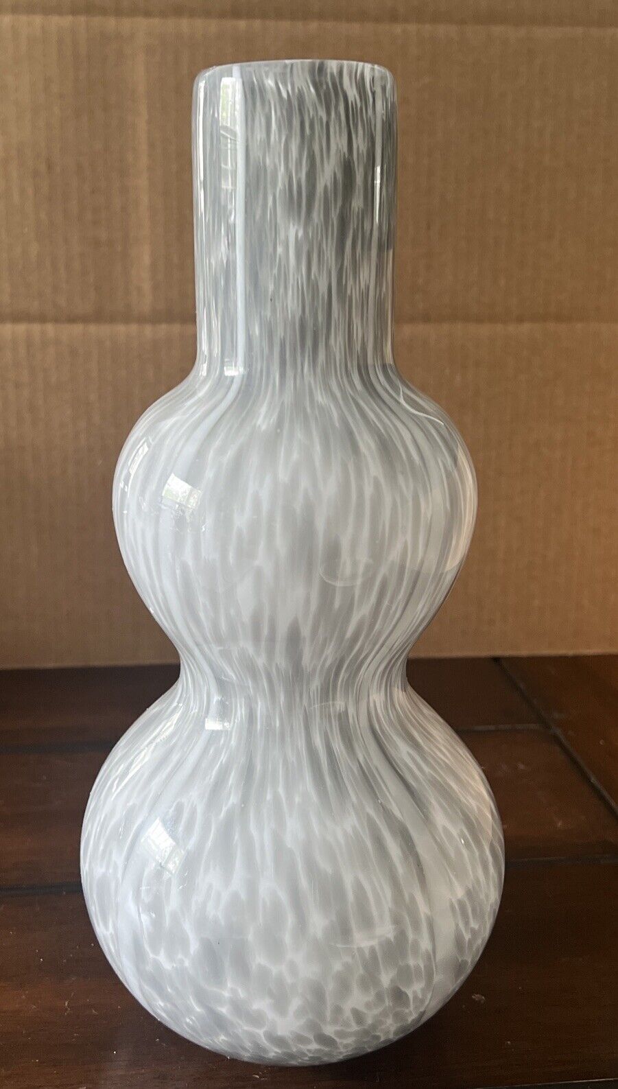 GLOBAL VIEWS STUNNING DOUBLE LAYER 12” Tall Art Glass BUBBLE VASE-Gray/White