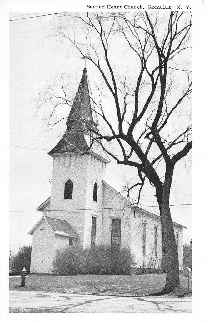 ROMULUS, New York NY ~  SACRED HEART CHURCH  Seneca County VINTAGE  Postcard