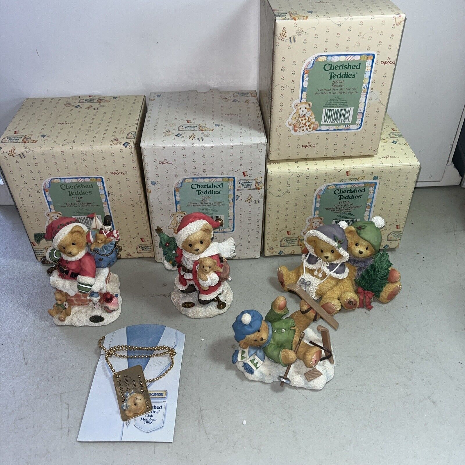 Lot Of 4 cherished teddies figurines Christmas Holiday With Key Chain
