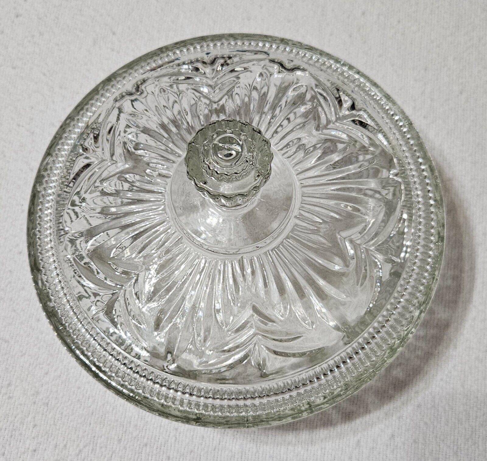 Vintage Avon Glass  Dish With Lid -Vintage 1970's