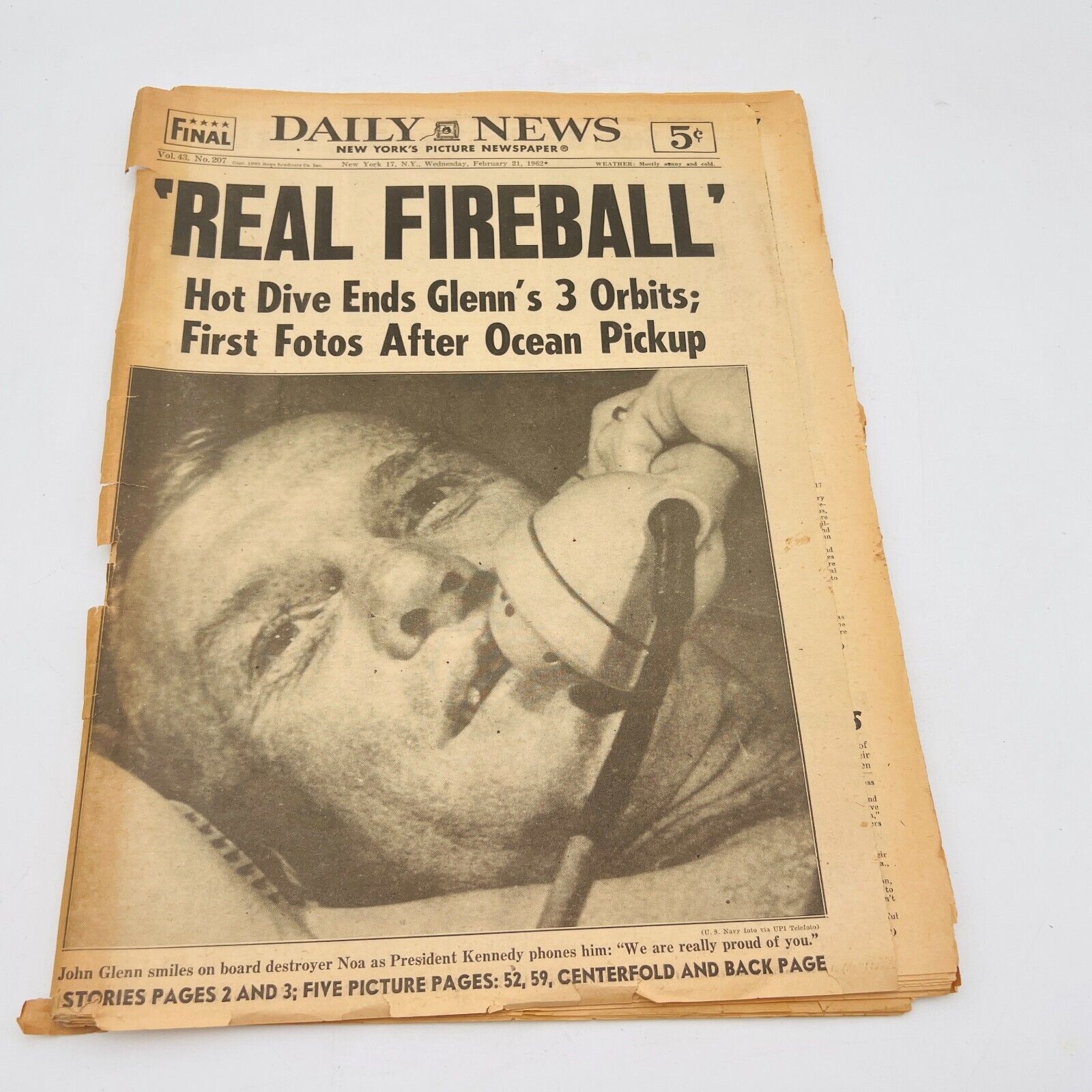 New York Daily News newspaper, February 21, 1962