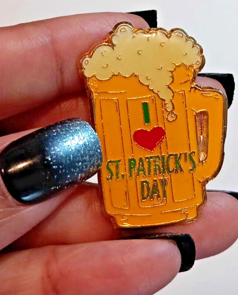 St. Patrick's Day Holiday Brooch Pin Beer Mug I Love St. Patrick's Day VTG