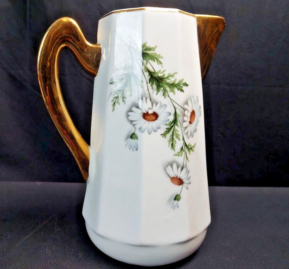 Antique jug from the ARTIBUS factory 23 cm tall - Hand painted ceramic material