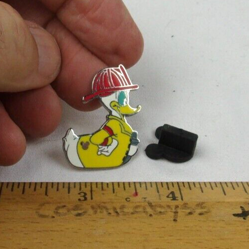 Donald Duck Firefighter rubber ducky hidden Mickey Disney pin
