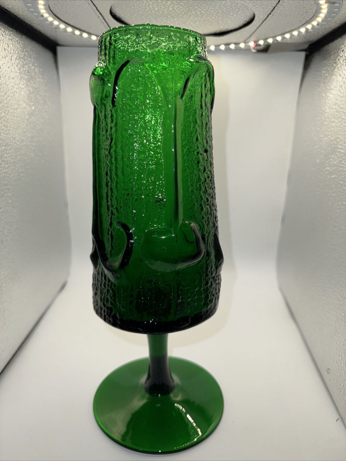 Stelvia Emerald Green 10 3/4” Antigua Vase Designed By Wayne Husted