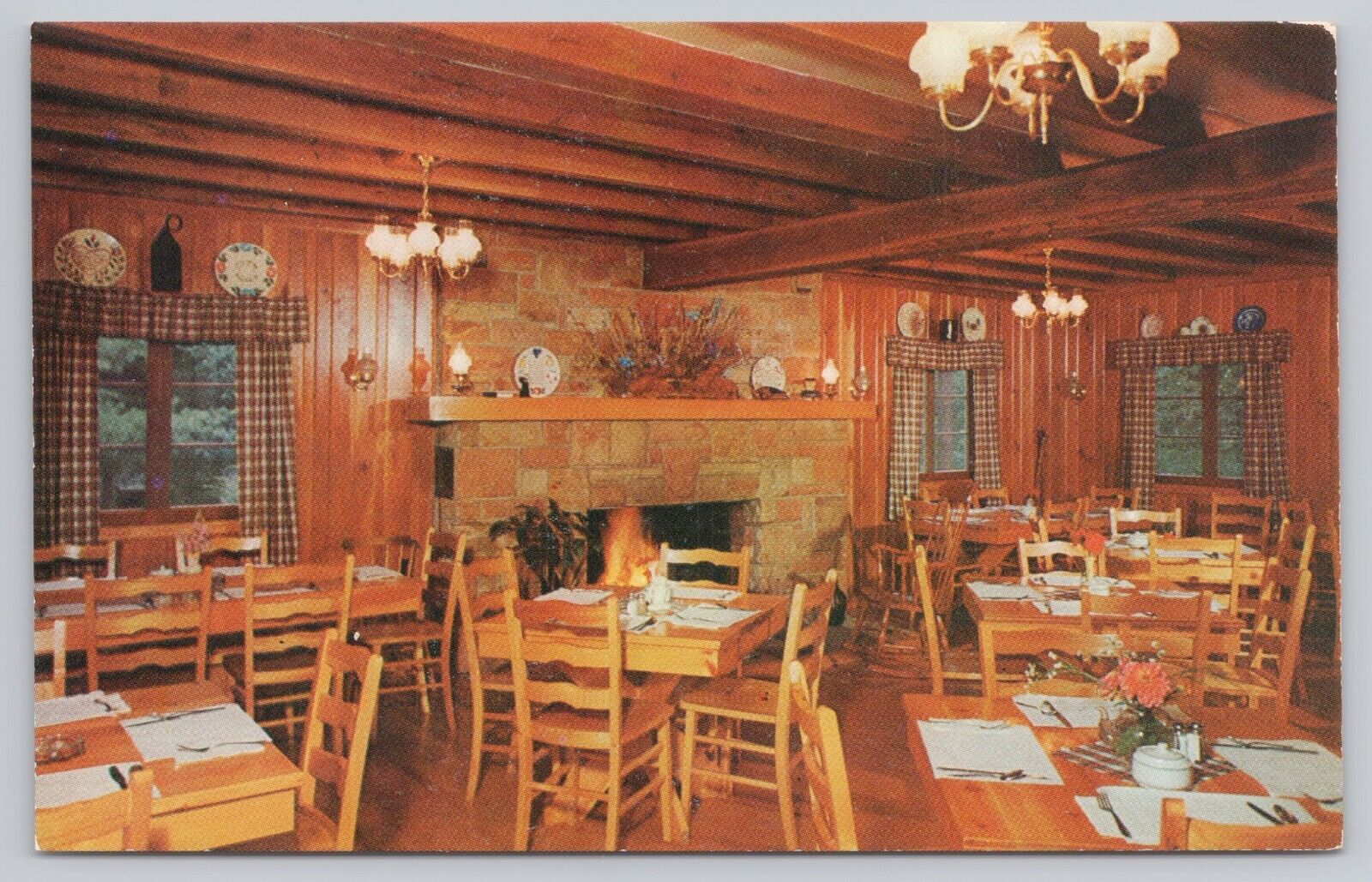 Leeper Pennsylvania, Scotty's Restaurant Colonial Dining Room RARE, VTG Postcard