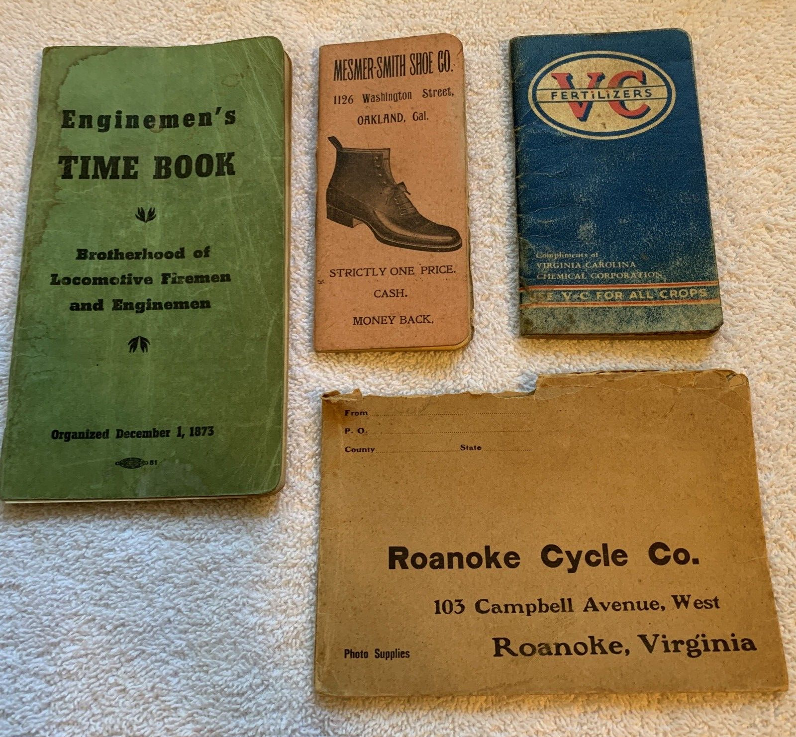 (4) Vintage Adv. Booklets/Diaries 1902-1968 [9-2