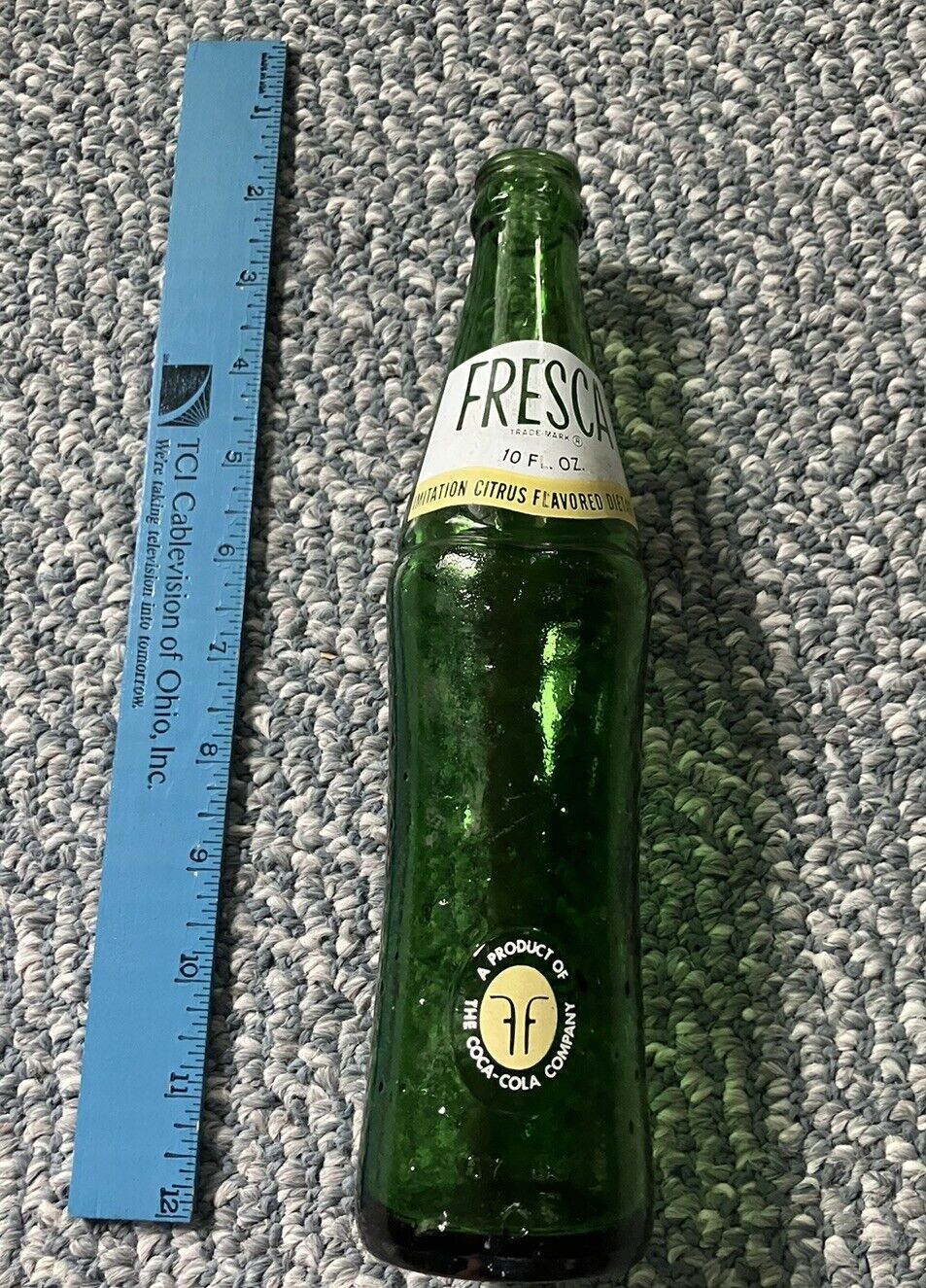 Fresca Green Glass 10 oz Citrus Soda Bottle Coca Cola Co Vintage