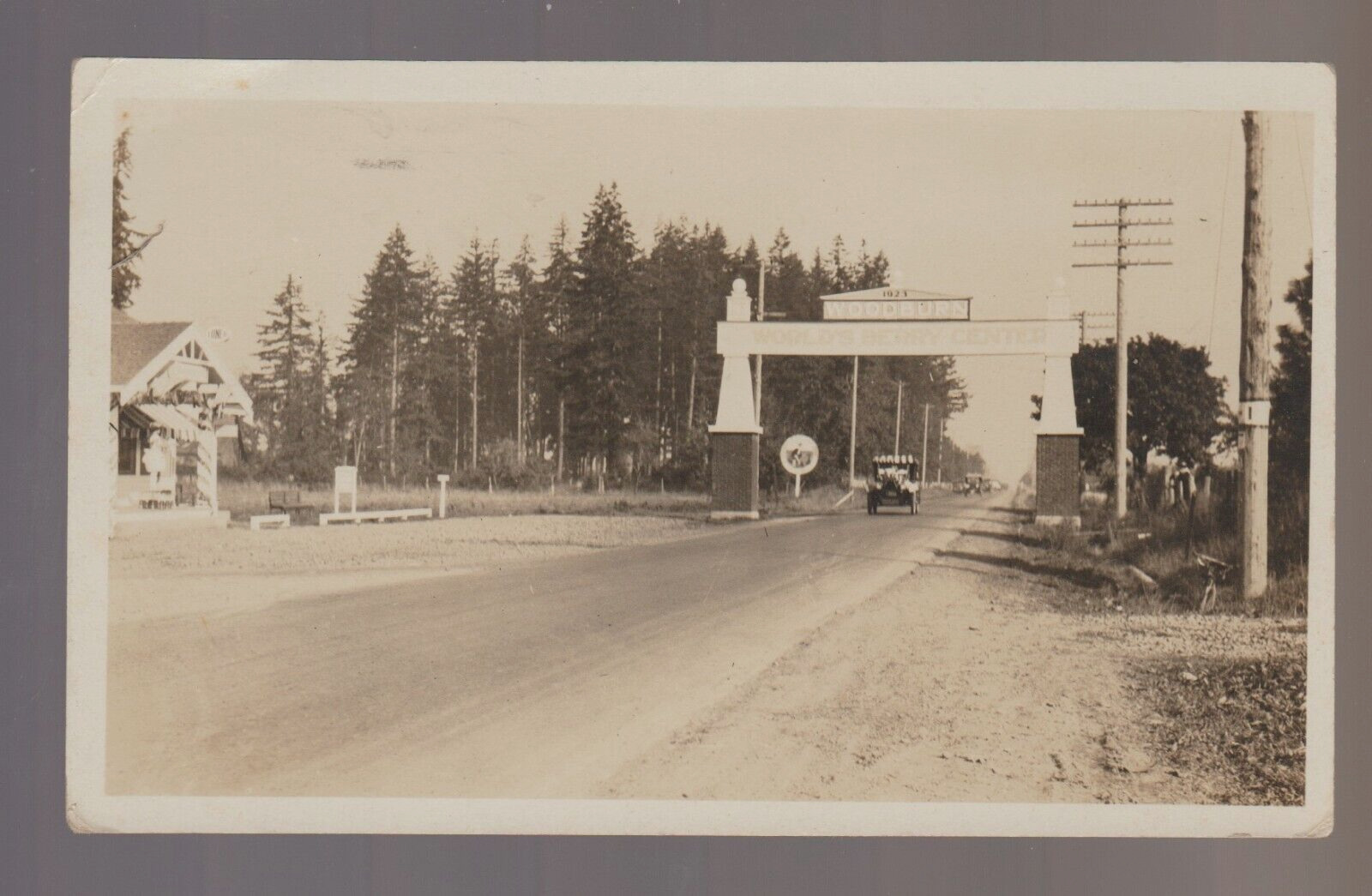 Woodburn OREGON RPPC 1924 WELCOME ARCH Cars HIGHWAY \