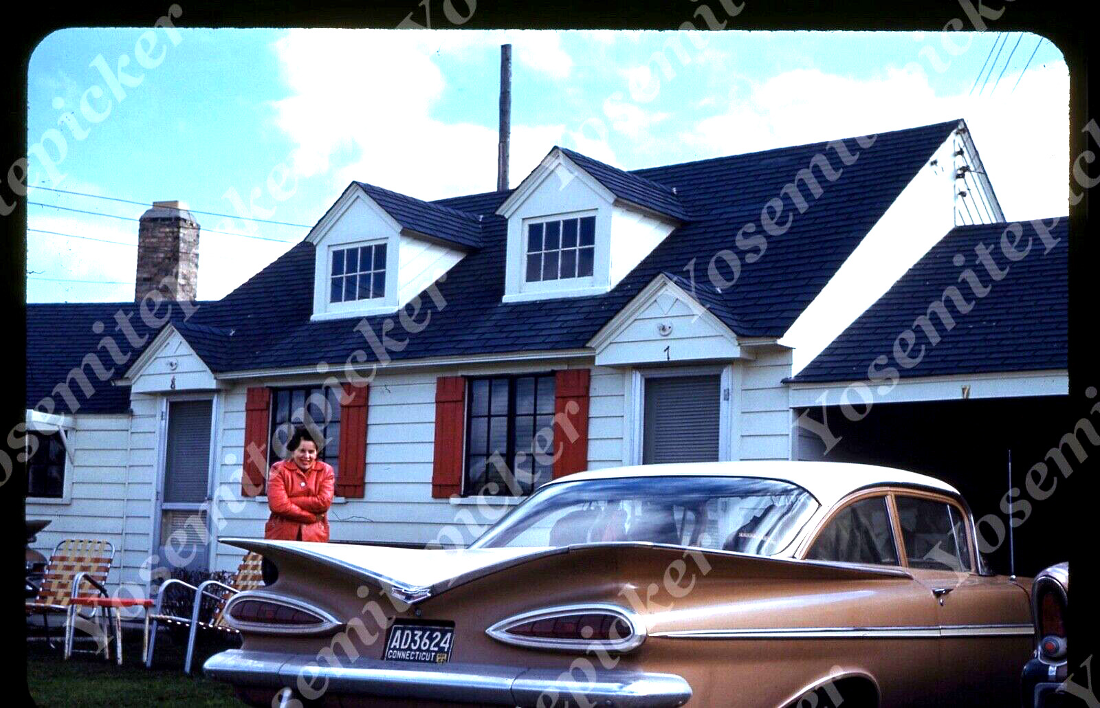 sl81 Original slide 1961 Kodachrome woman driveway car 663a