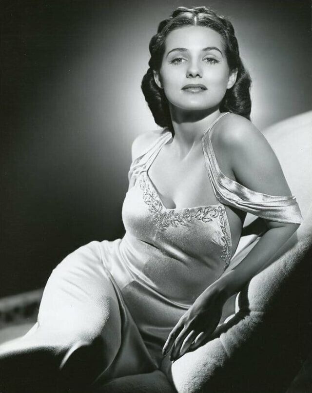 1940s Actress BRENDA MARSHALL Classic Hollywood Golden Age Picture Photo 5x7