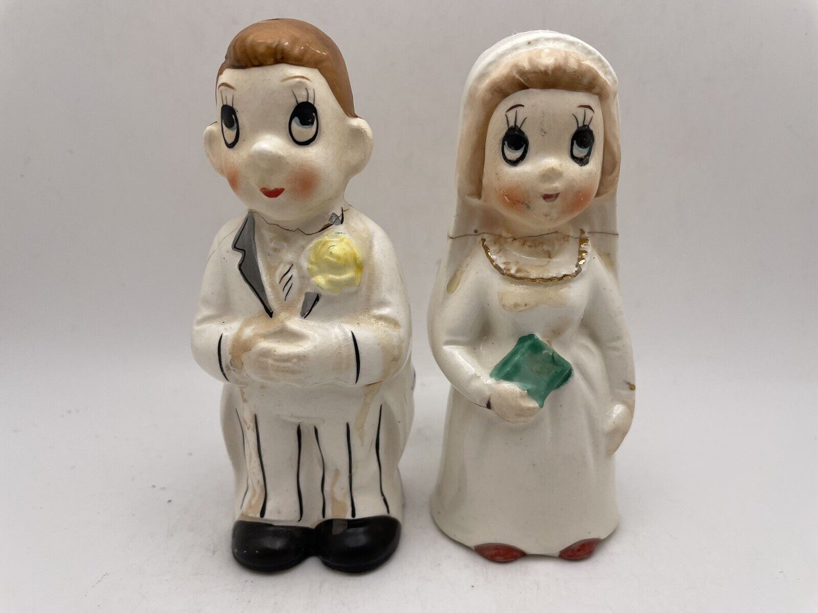 Turn about couple Salt and Pepper Shakers G 99