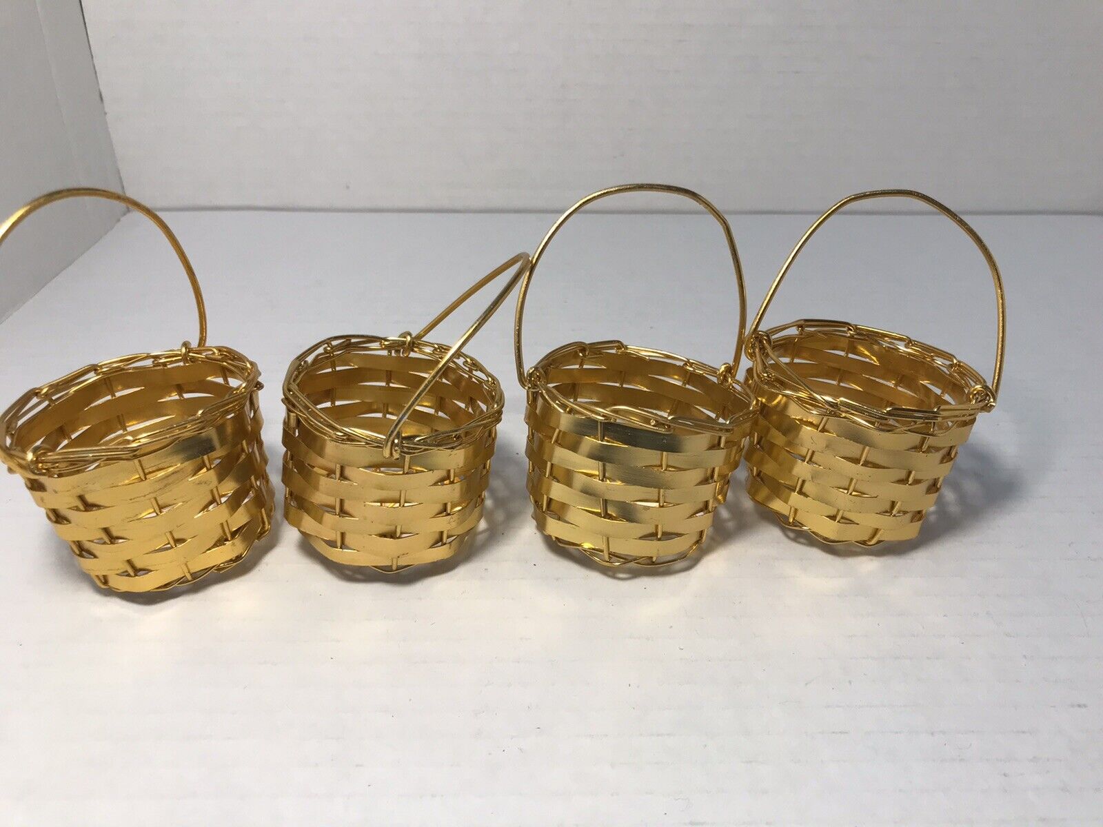 4 Baskets Mini Miniature Wire Woven Gifts Metal Brass  Colored 2 x 2 Inch