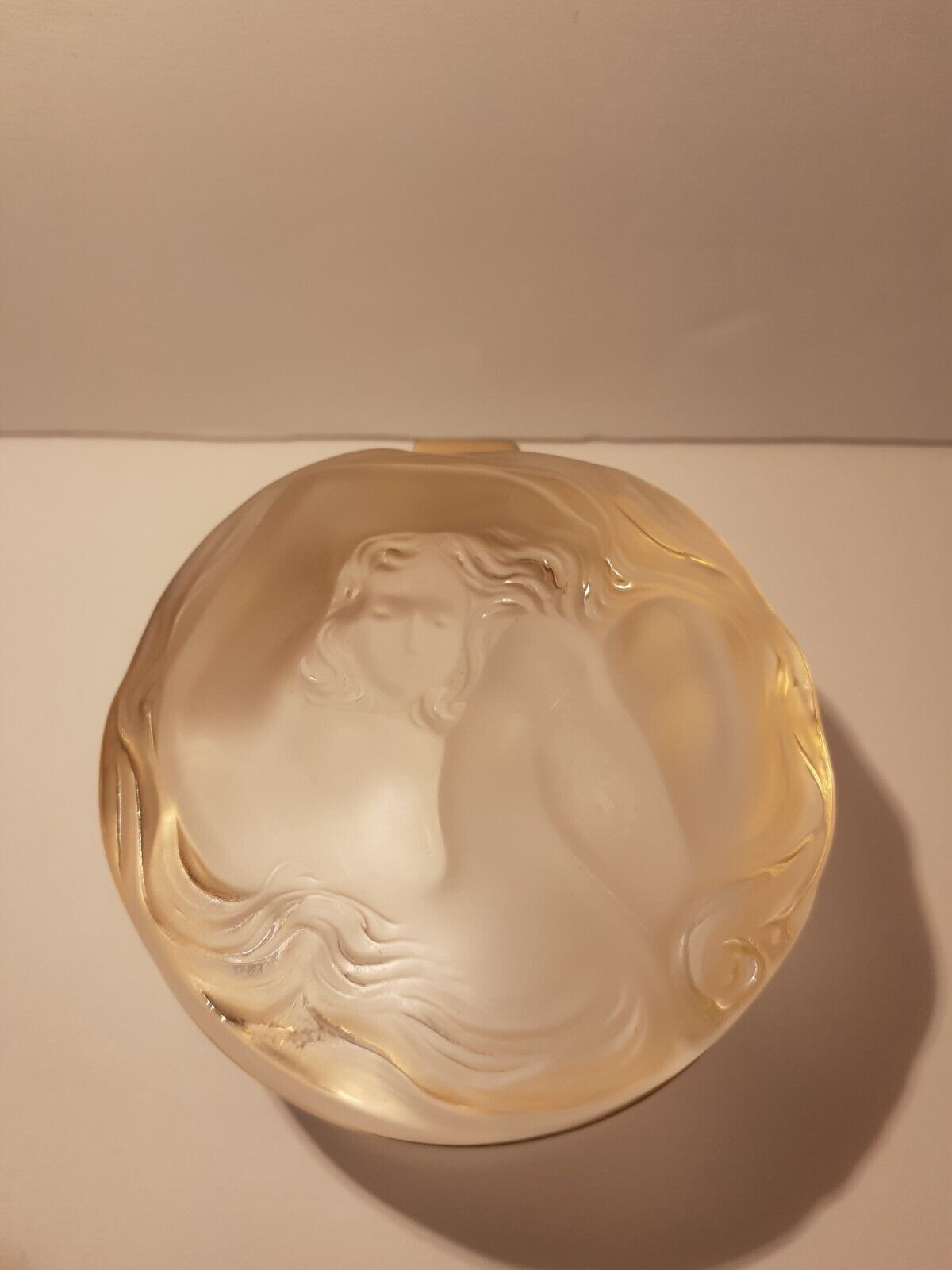 LALIQUE CRYSTAL DAPHNE NUDE WOMAN DRESSER BOX Art glass in EXCELLENT CONDITION