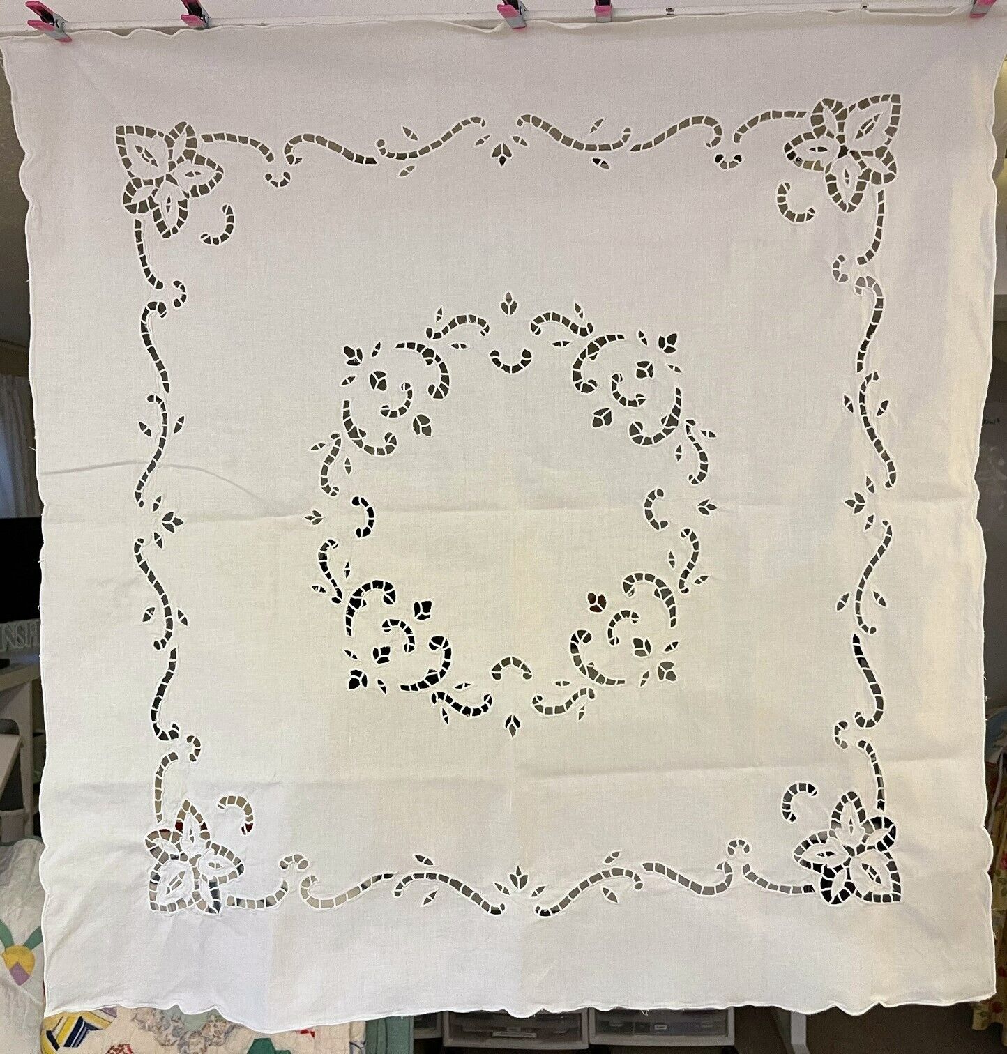 Vintage Linen Embroidered & Cutwork Tablecloth 32x32