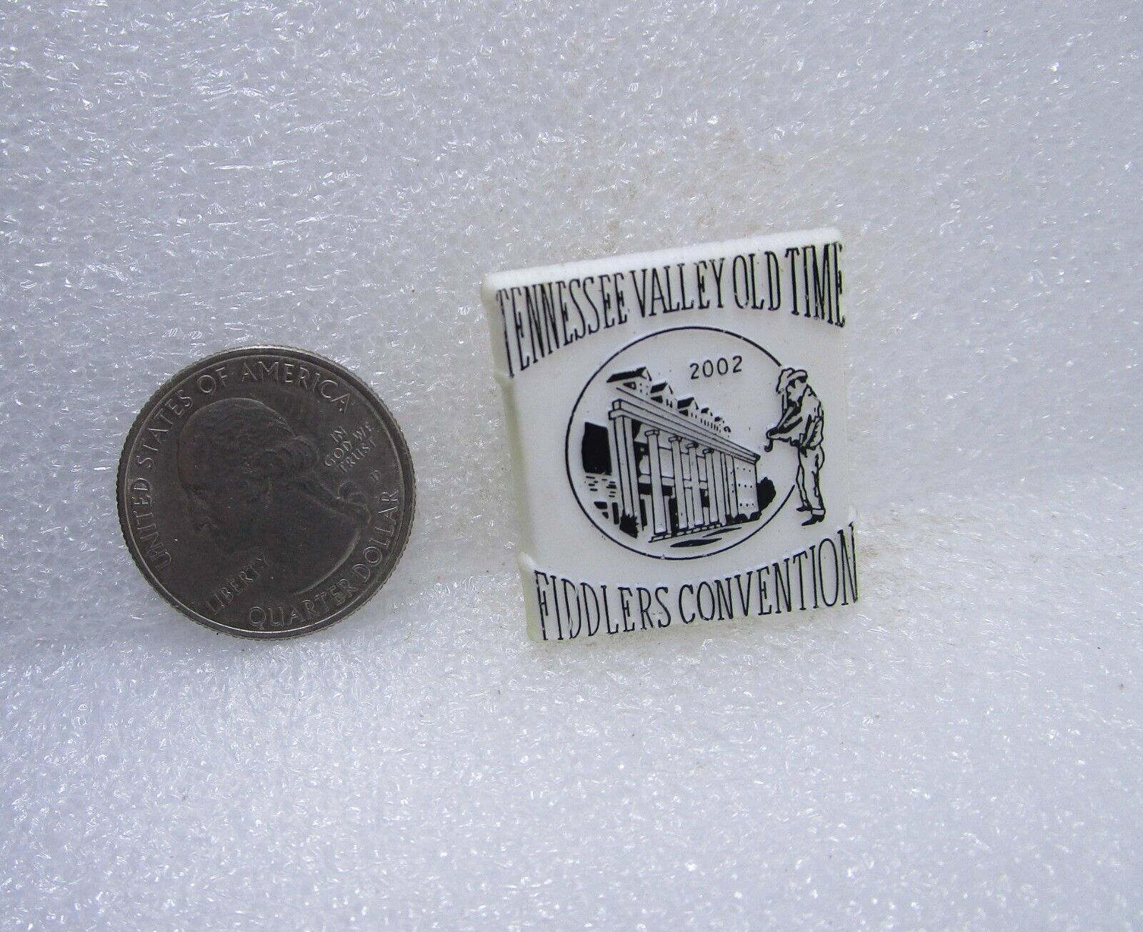 2002 Tennessee Valley Old Time Fiddlers Convention Plastic Pin